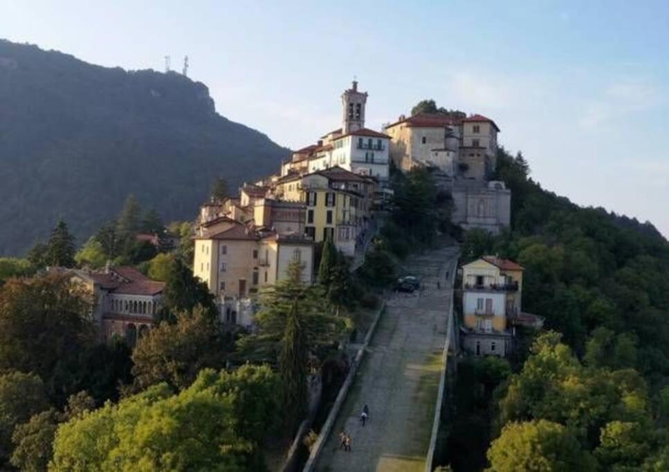 Lago Maggiore, Leggiuno, Ampio Appartamento Exteriér fotografie
